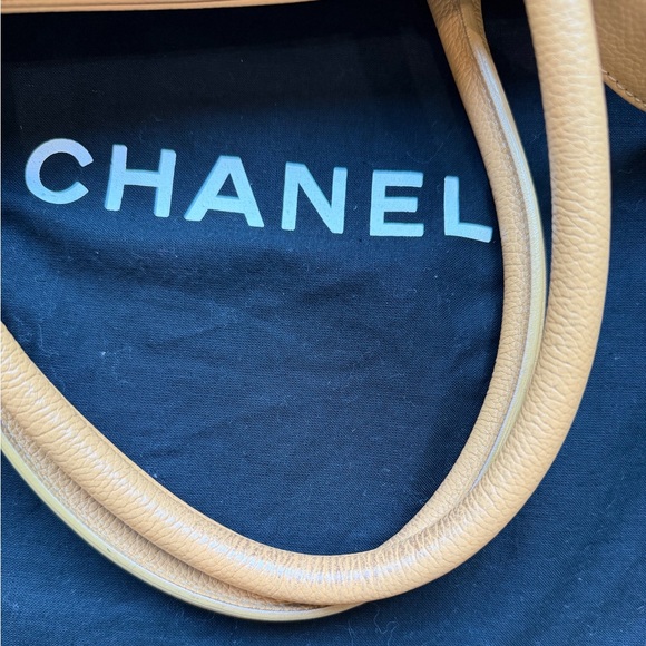 CHANEL Cerf Executive Tote Bag Beige Gold - Picture 12 of 17